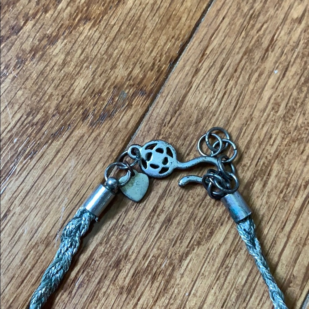 Stella and Dot Medallion necklace - Picture 4 of 4